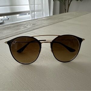 Double bridge brown Ray-Ban with gold, like new